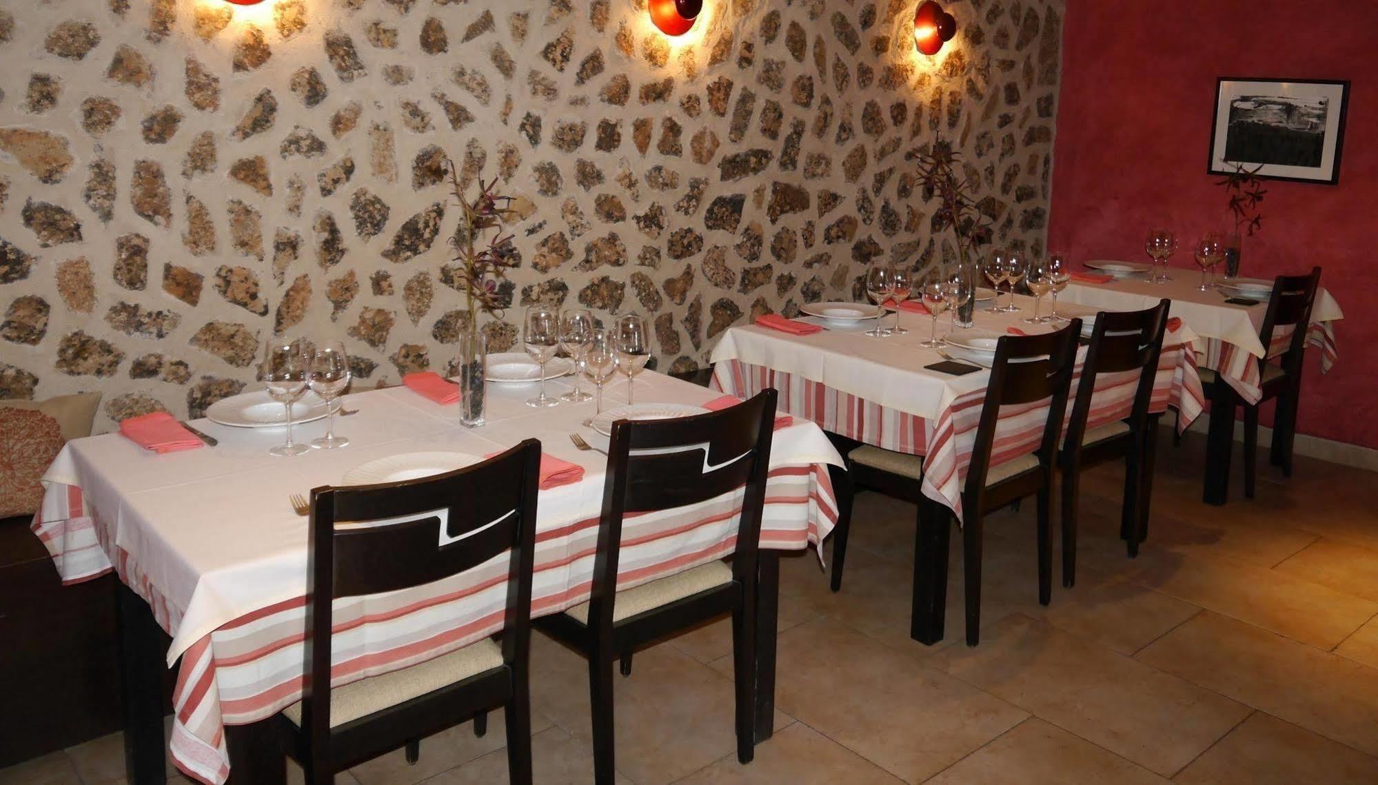 Hostal Bavieca Medinaceli Eksteriør billede