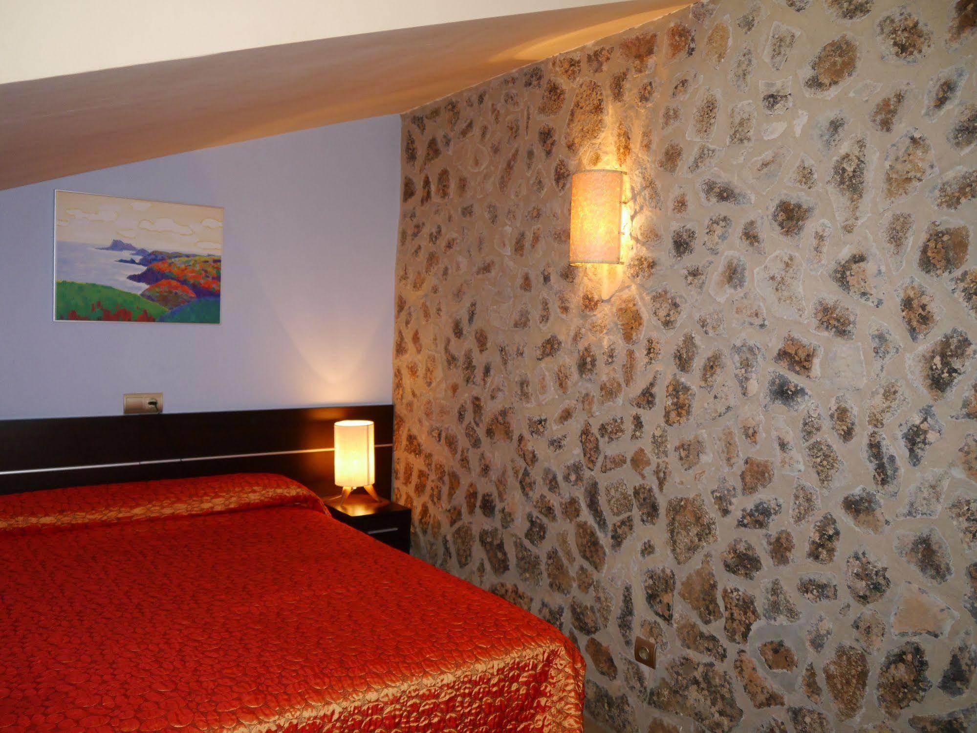 Hostal Bavieca Medinaceli Eksteriør billede
